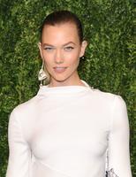 karlie_kloss_cfda_vogue_fashion_fund_awards_at_spring_studios_in_new_york_city_11_07_2016_1.jpg