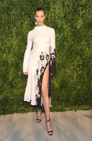 karlie_kloss_cfda_vogue_fashion_fund_awards_at_spring_studios_in_new_york_city_11_07_2016_6.jpg