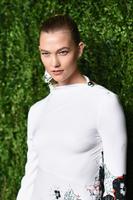 karlie_kloss_cfda_vogue_fashion_fund_awards_at_spring_studios_in_new_york_city_11_07_2016_14.jpg