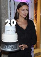 ishayk171116ZNimage18.8c59f507296d1f66e2ab7c6a58601df2.jpg