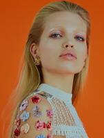 Elle_UK_Dec_2016___07.jpg