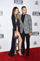 Chrissy_Teigen_John_Legend_2016_American_Music_Awards__2_.jpg