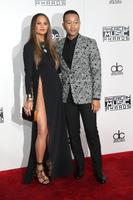 Chrissy_Teigen_John_Legend_2016_American_Music_Awards__7_.jpg