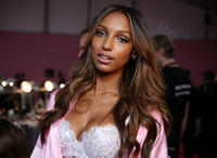 rexfeatures_7528545w.jpg