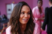 Joan_Smalls__Victorias_Secret_Fashion_Show_Backstage_2016__04.jpg