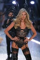 10432848_elsa_hosk_incendiaire.jpg