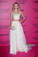 Maggie_Lane__Victorias_Secret_Fashion_Show_2016_After_Party__02.jpg