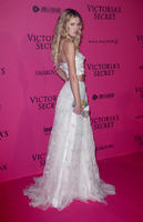 Maggie_Lane__Victorias_Secret_Fashion_Show_2016_After_Party__04.jpg
