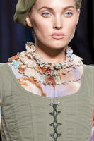 moschino_m_clp_rf17_0498.jpg