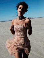 vogue_spain_february_2017_emily_ratajkowski_by_miguel_reveriego_07.jpg