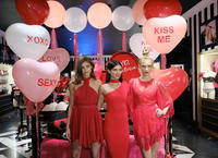 lingerie_valentines_day_2017_angels_5th_avenue_event_victoria_secret_hi_res.jpg