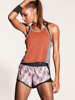 V602390_CROP1.jpg