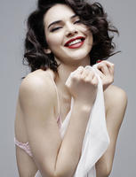 kendal_jenner_love_mag_04.d1a8cc47511d9fef707f981e88220b38.jpg