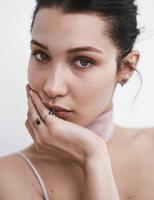 elle_france_may_2017_bella_hadid_by_steven_pan_0__2_.jpg