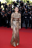 HQCelebCorner_Thylane_Blondeau_018.jpg