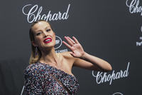 hqcelebcorner__433_.jpg