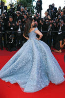 hqcelebcorner__135_.jpg