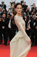 40391141_hqcelebcorner_90.jpg