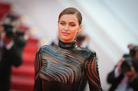 hqcelebcorner__18_.jpg