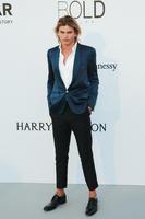 hqcelebcorner__5_.jpg