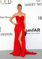 hqcelebcorner__2_.jpg