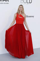 hqcelebcorner__30_.jpg