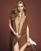 vogue_korea_september_2017_gigi_hadid_by_henrique_gendre_05.jpg