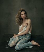 vogue_september_2017_05_natalia_vodianova_by_annie_leibovitz.jpg