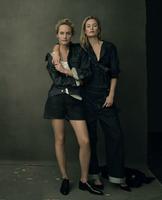 vogue_september_2017_04_amber_valletta_carolyn_murphy_by_annie_leibovitz.jpg