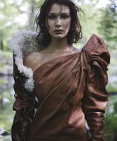 vogue_australia_september_2017_bella_hadid_jordan_barrett_by_jackie_nickerson_18.jpg