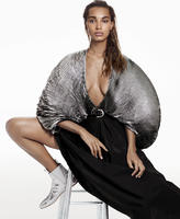 elle_us_september_2017_jasmine_tookes_elsa_hosk_by_terry_tsiolis_11.jpg