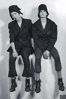 vogue_china_september_2017_anna_ewers_fei_fei_sun_by_collier_schorr_02.jpg