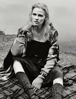 w_magazine_septemeber_2017_by_alasdair_mclellan_03.jpg