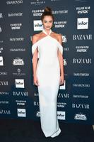 hbz_bazaar_icons_taylor_hill_1504972390.jpg