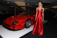 51455483_hqcelebcorner_1.jpg