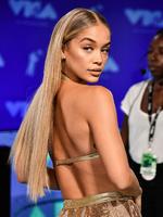 50333109_hqcelebcorner_2.jpg