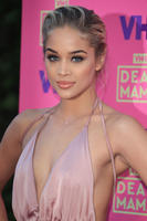 hqcelebcorner__497_.jpg