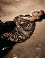 53126042_vogue_mexico_october_2017_page_5.jpg
