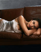 54303360_hqcelebcorner_1.jpg