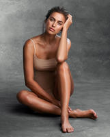 54303393_hqcelebcorner_8.jpg