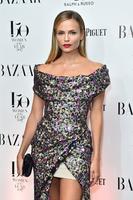 natasha_poly_harper_s_bazaar_woman_of_the_year_awards_2017_in_london_0.6aefdfaae3a6d5be359298bd10565865.jpg