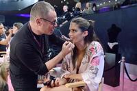 5a13aba99b134_vsfsbackstage57.6fb57571b57bbdf147ade9641650d744.jpg