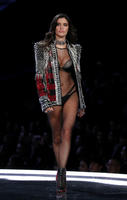 sarasampaio_victoriassecretfashionshow2017_59.e411805d052461d8d50220c5d86b2190.jpg
