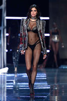 sarasampaio_victoriassecretfashionshow2017_61.bff79fb227d9072fdbbec57285c87df3.jpg