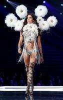 sarasampaio_victoriassecretfashionshow2017_28.72fc9a878a5447482f716680863e825b.jpg
