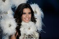 sarasampaio_victoriassecretfashionshow2017_78.1c02756ed8b861e3bd3c20426f80768d.jpg