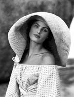 Vogue_Isabelli_Sertao2024.6ff8a8ce8a84dc9d16f7a882db6edd2b.9c032c99f4d353ec2d93b7e9249b45a0.jpg