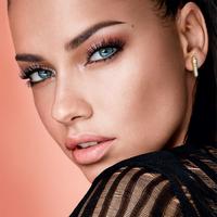 adriana_maybelline.jpg