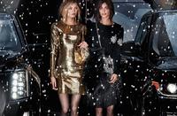 Michael_Kors_holiday_2017_ad_campaign_the_impression_02.4c8bd6e423386f9e1c512c7647e403c0.jpg