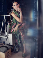 58147097_harpers_bazaar_arabia_december_2017_lily_aldridge_by_alexi_lubomirski_06.jpg
